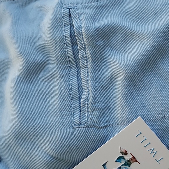 Denim & Flowers Short Sleeve Buttom Down Shirt - Picture 6 of 6